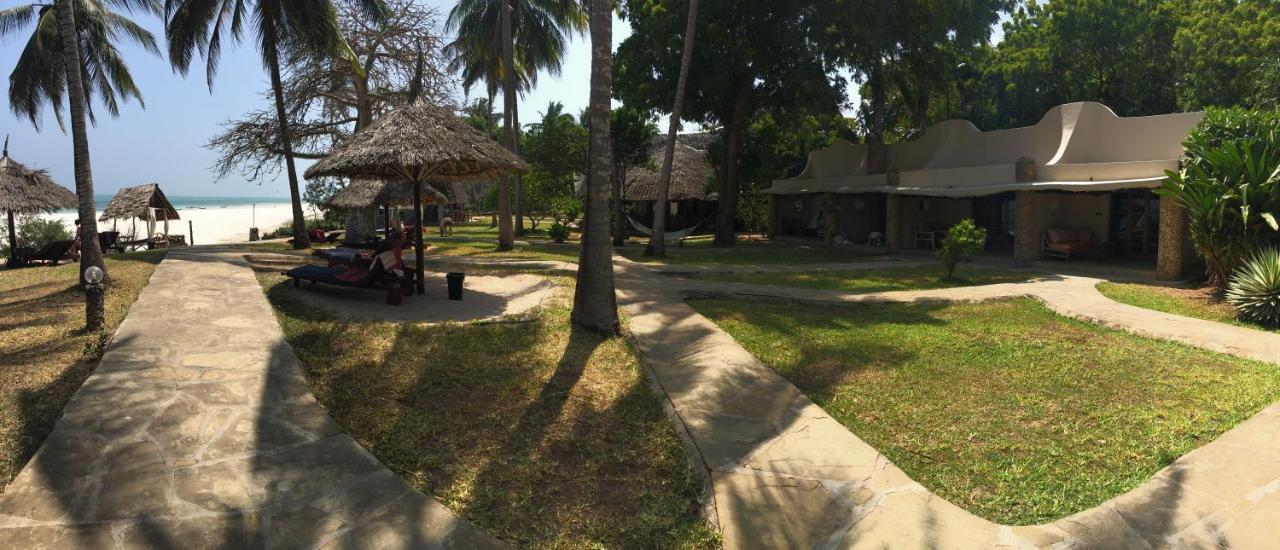 Eleven Pearl Boutique Hotel & Spa Diani Beach Eksteriør billede