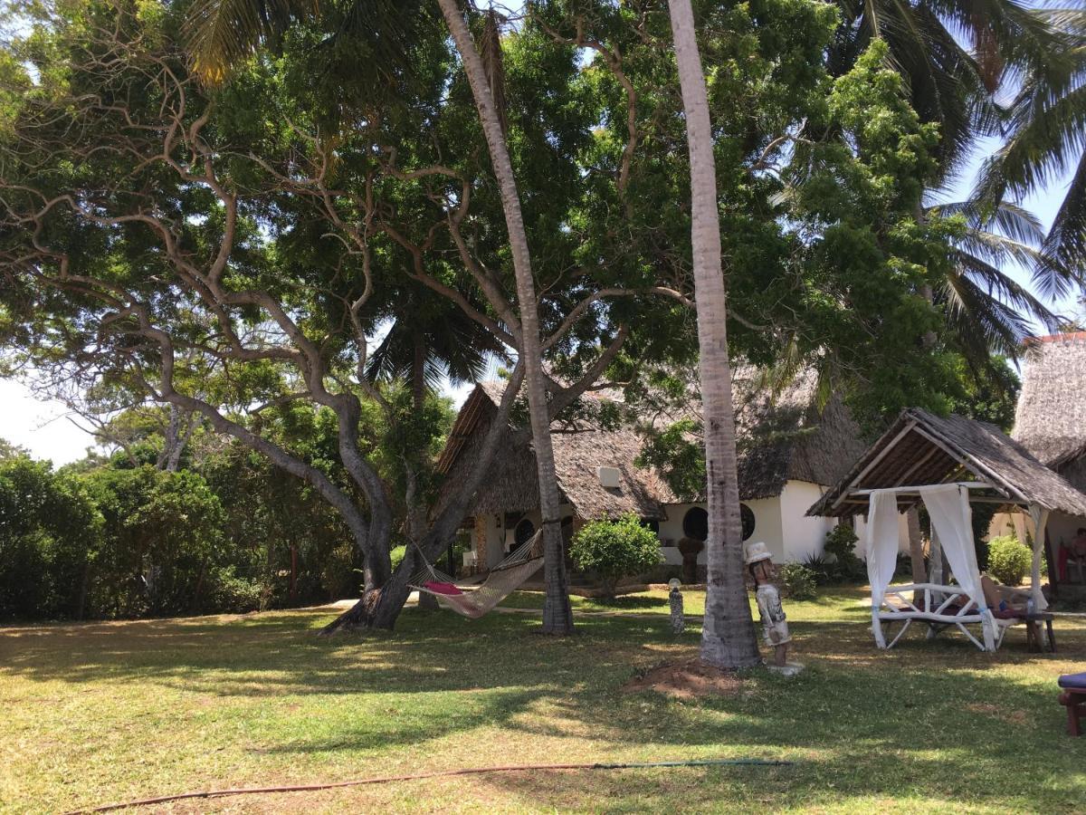 Eleven Pearl Boutique Hotel & Spa Diani Beach Eksteriør billede