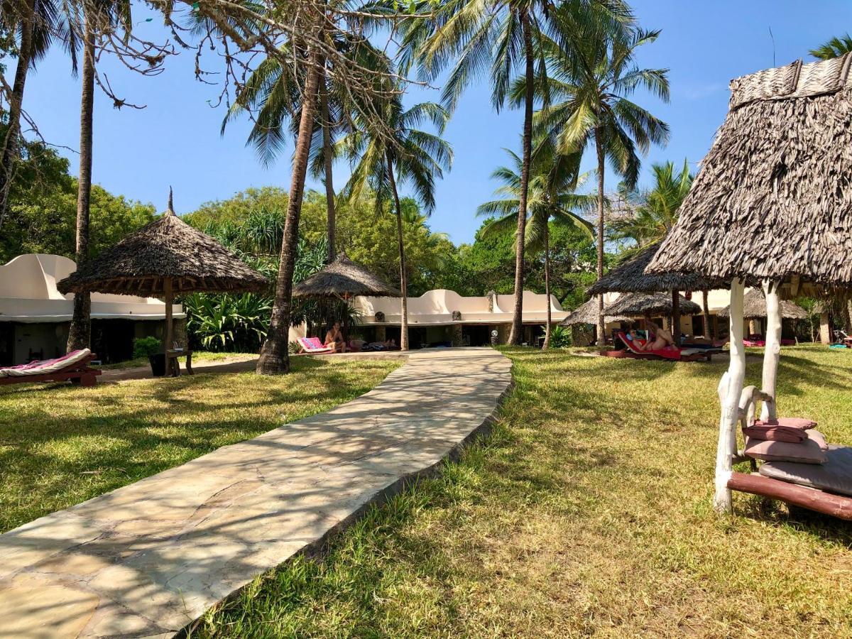 Eleven Pearl Boutique Hotel & Spa Diani Beach Eksteriør billede