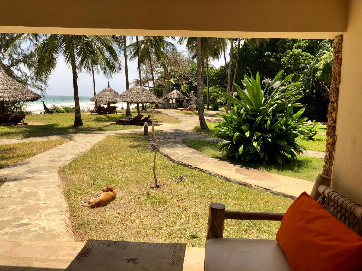 Eleven Pearl Boutique Hotel & Spa Diani Beach Eksteriør billede