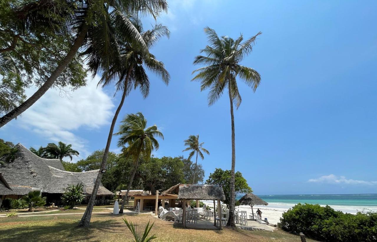 Eleven Pearl Boutique Hotel & Spa Diani Beach Eksteriør billede