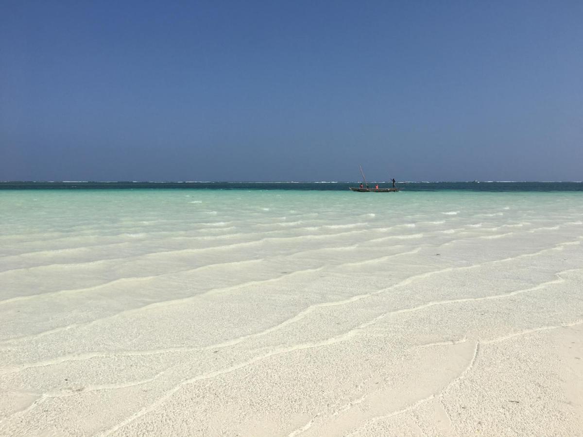 Eleven Pearl Boutique Hotel & Spa Diani Beach Eksteriør billede