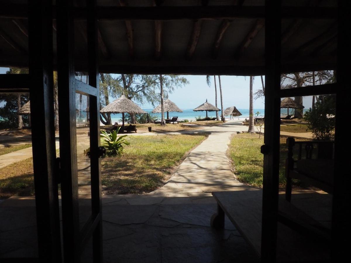 Eleven Pearl Boutique Hotel & Spa Diani Beach Eksteriør billede