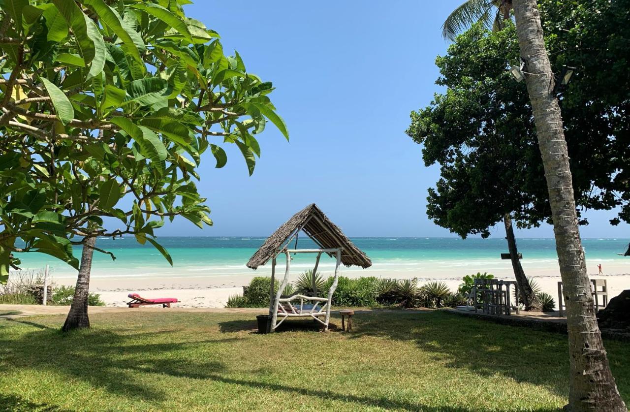 Eleven Pearl Boutique Hotel & Spa Diani Beach Eksteriør billede