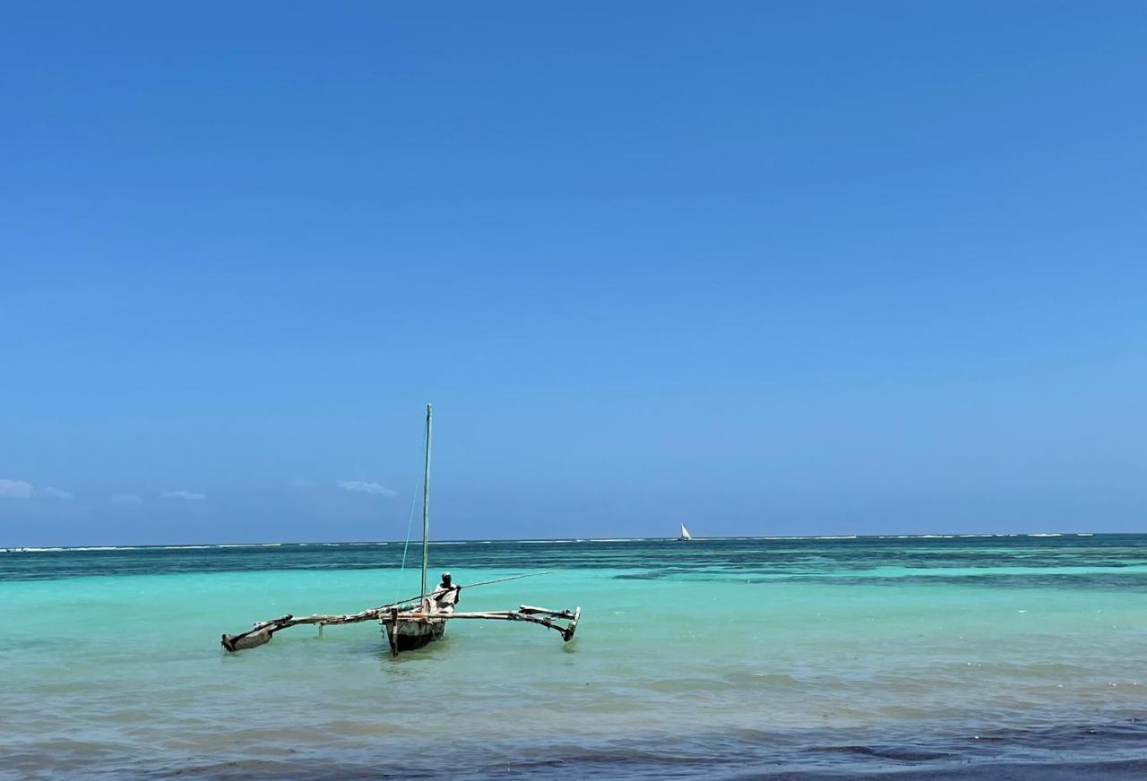 Eleven Pearl Boutique Hotel & Spa Diani Beach Eksteriør billede