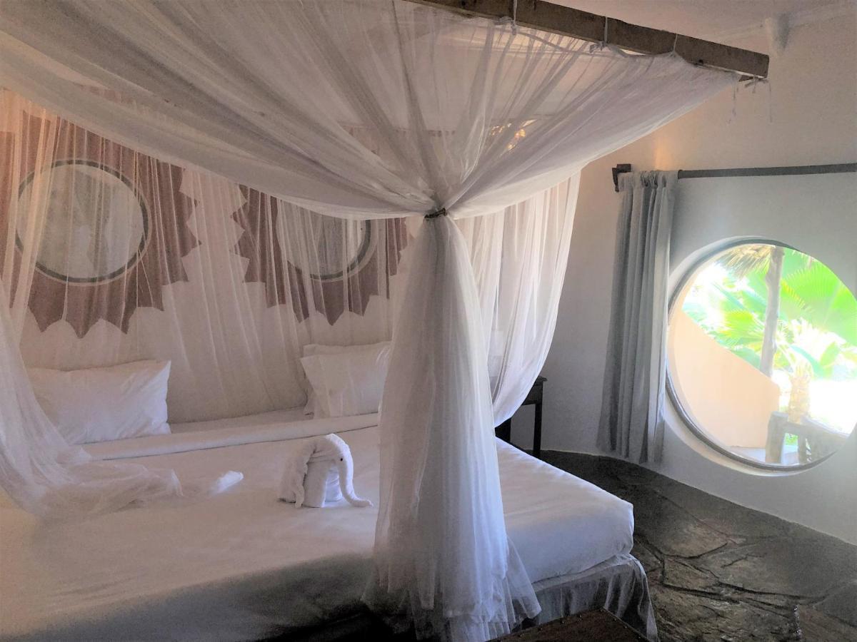 Eleven Pearl Boutique Hotel & Spa Diani Beach Eksteriør billede