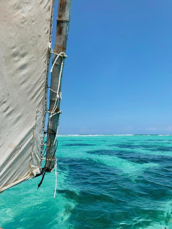 Eleven Pearl Boutique Hotel & Spa Diani Beach Eksteriør billede