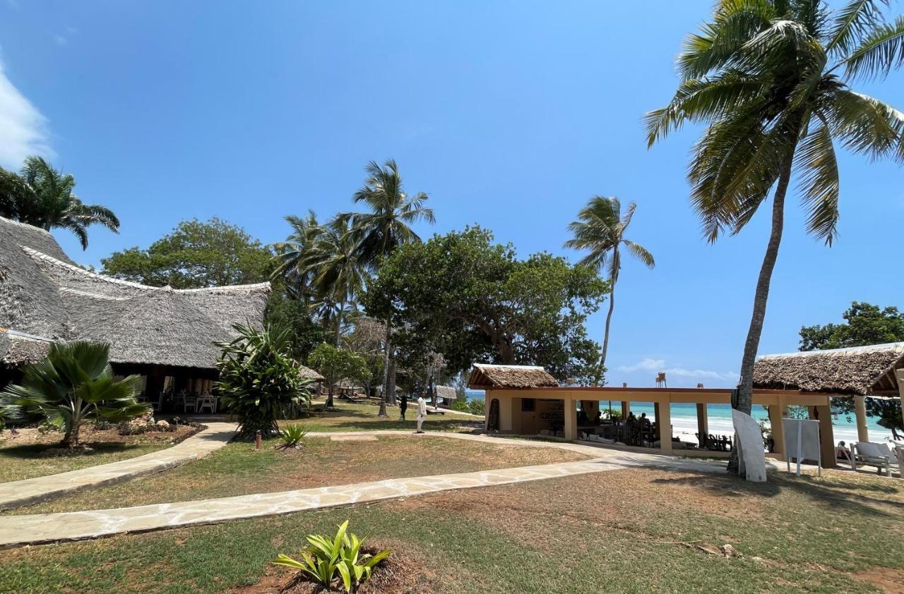 Eleven Pearl Boutique Hotel & Spa Diani Beach Eksteriør billede