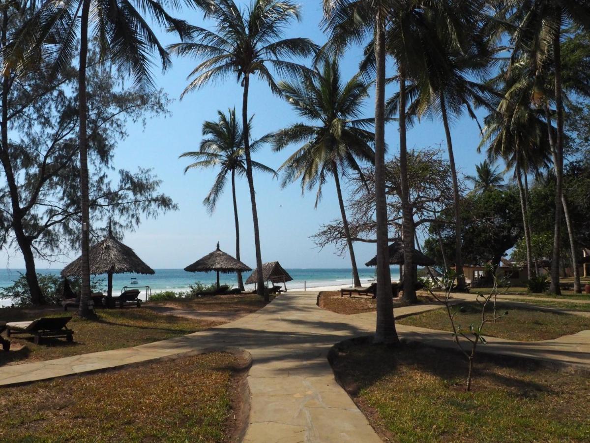 Eleven Pearl Boutique Hotel & Spa Diani Beach Eksteriør billede