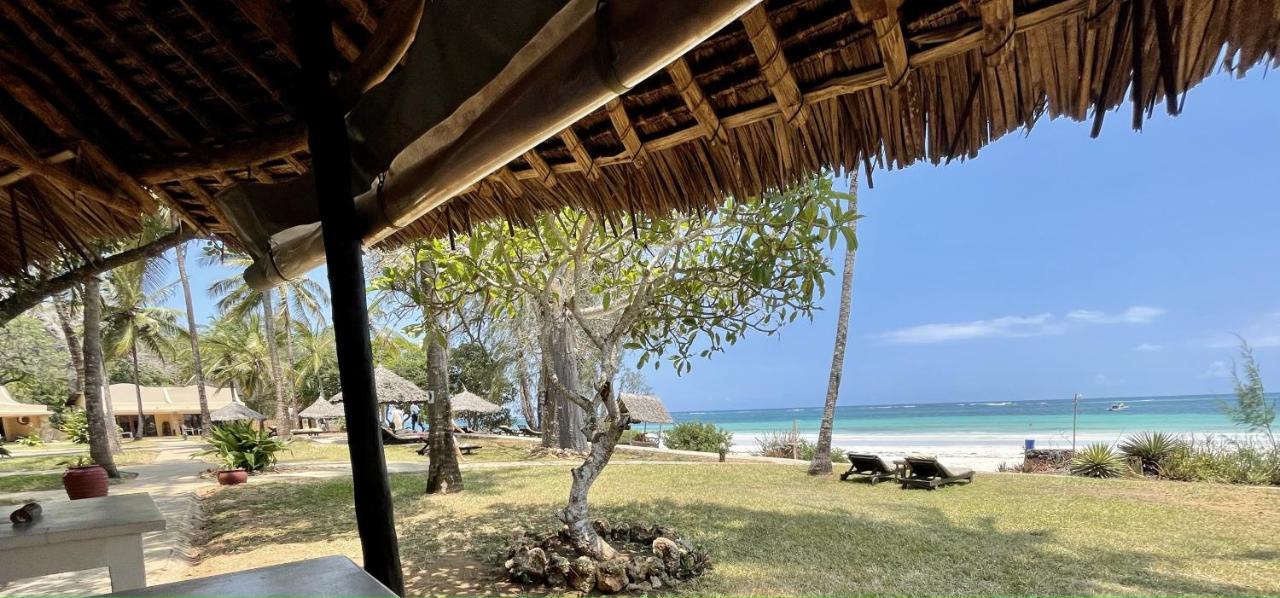 Eleven Pearl Boutique Hotel & Spa Diani Beach Eksteriør billede