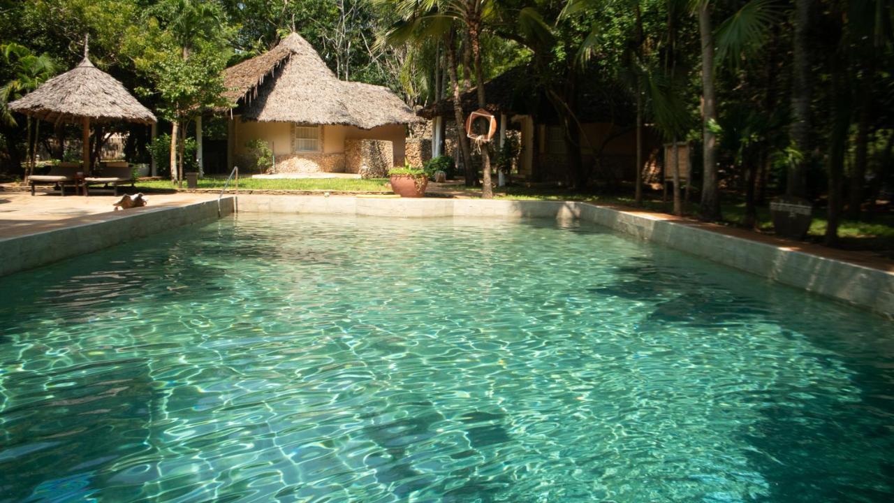 Eleven Pearl Boutique Hotel & Spa Diani Beach Eksteriør billede