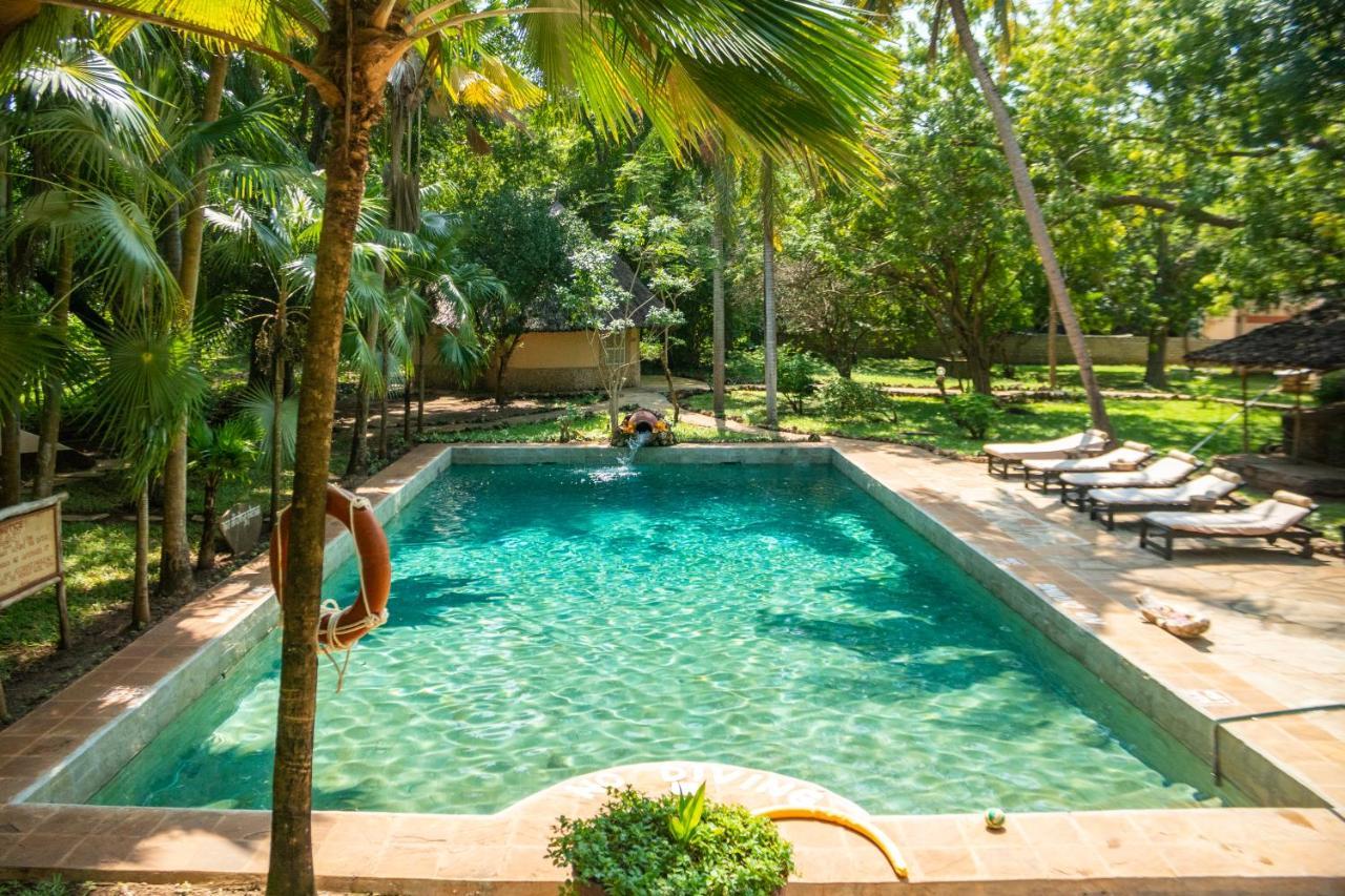 Eleven Pearl Boutique Hotel & Spa Diani Beach Eksteriør billede